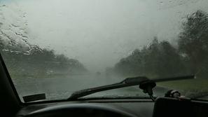 Vožnja v dežju slabo vreme