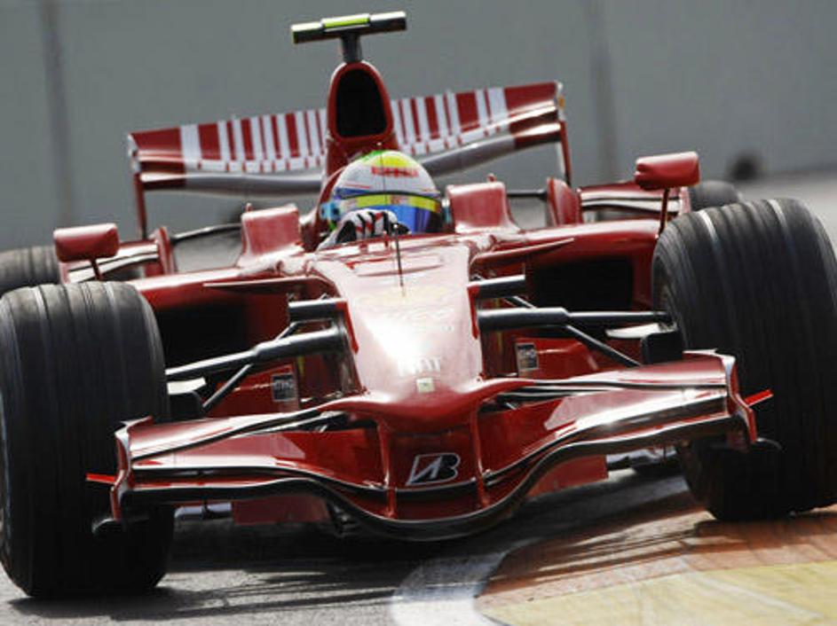 Brazilski dirkač Ferrarija Felipe Massa je trenutno v najboljši formi v karavani