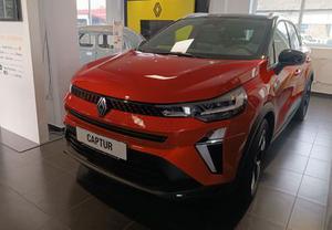 Renault Captur TCe 115 techno + 4 LETA GRATIS SERVIS