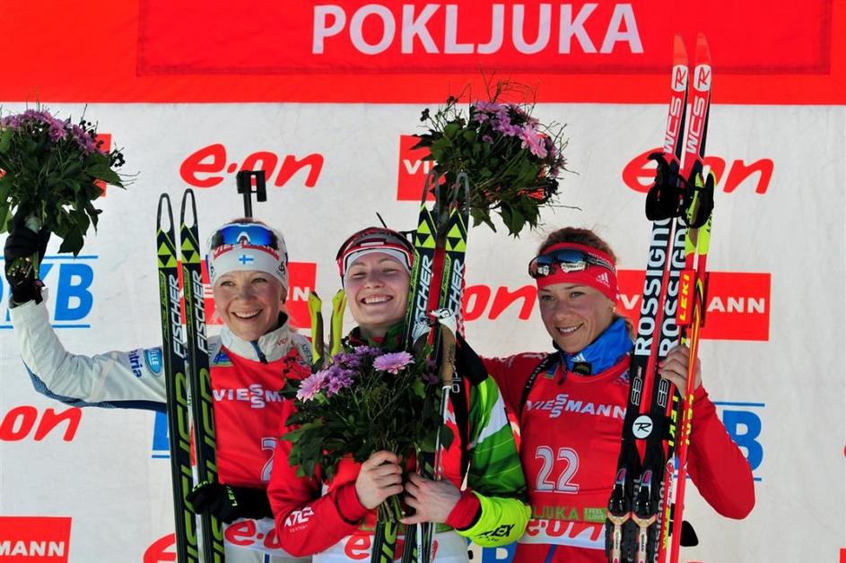 Domračeva Zajceva Mäkäräinen Pokljuka zasledovanje skupinski start svetovni poka