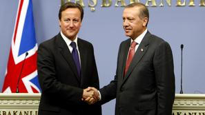 Cameron in Erdogan (Foto: EPA)