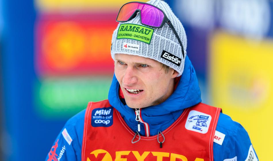 Goljufije v smučarskih skokih: V perilo so tlačili plastelin