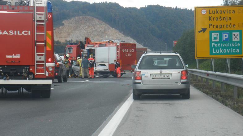 Posledice nesreče petih vozil (Foto: bralec Sašo)