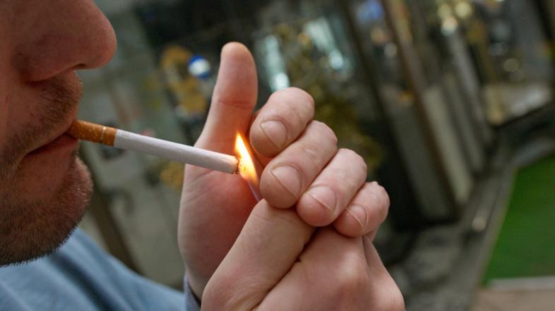 <ilustracija>: 09.01.2007, cigareta, dim, kajenje, kadilec, ogenj, Ljublja