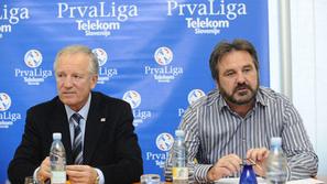 Brane Florjanič (levo) in Stane Oražem načrtujeta nižanje plač igralcem v sloven