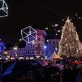 Praznične luči bodo v Ljubljani prižgali v petek ob 17. uri. (Foto: Saša Despot)