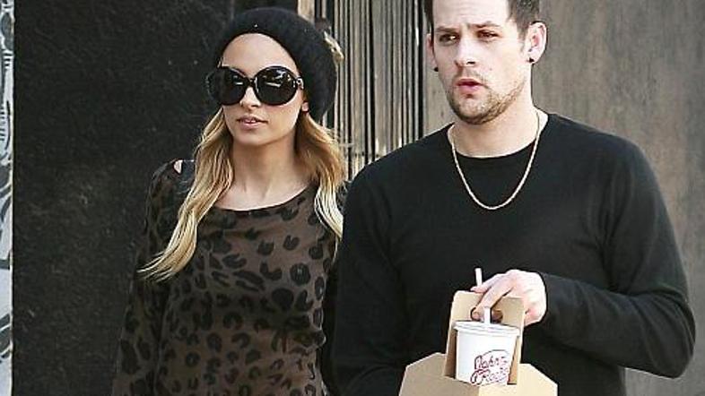 Joel nekaj časa ne bo več jedel hitre hrane, je odločila Nicole.