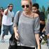Miley Cyrus znori na paparaca