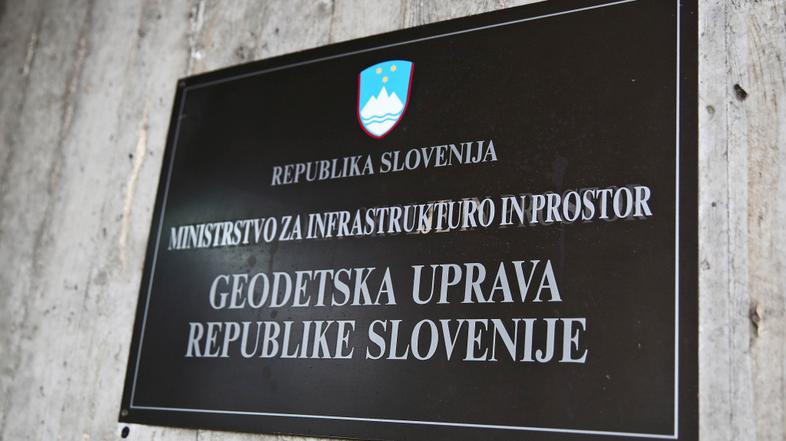 Slovenija 15.01.2014 Geodetska Uprava Slovenije, stavba na Zemljemerski ulici 12