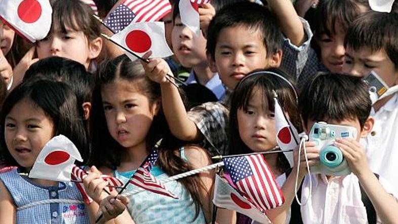 Bodo japonski otroci svoje očete po zaslugi izpita videli pogosteje?
