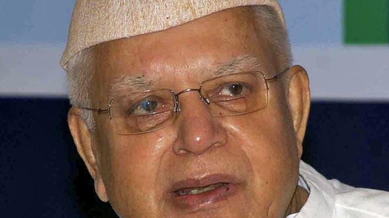 Čeprav je star že 86 let, je guverner indijske zvezne države Andre Pradeš, Naray