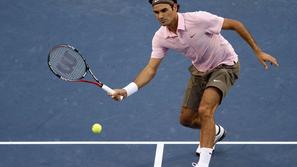Roger Federer je po slabših predstavah in po tem, ko je celo zdrsnil na 3. mesto