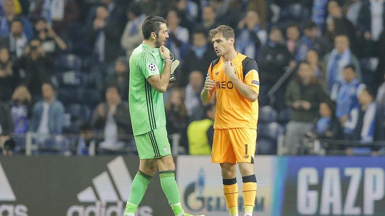 Gigi Buffon Iker Casillas