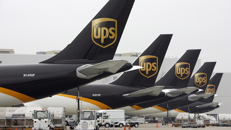 Bomba je po zraku znova potovala z letalom UPS. (Foto: Reuters)