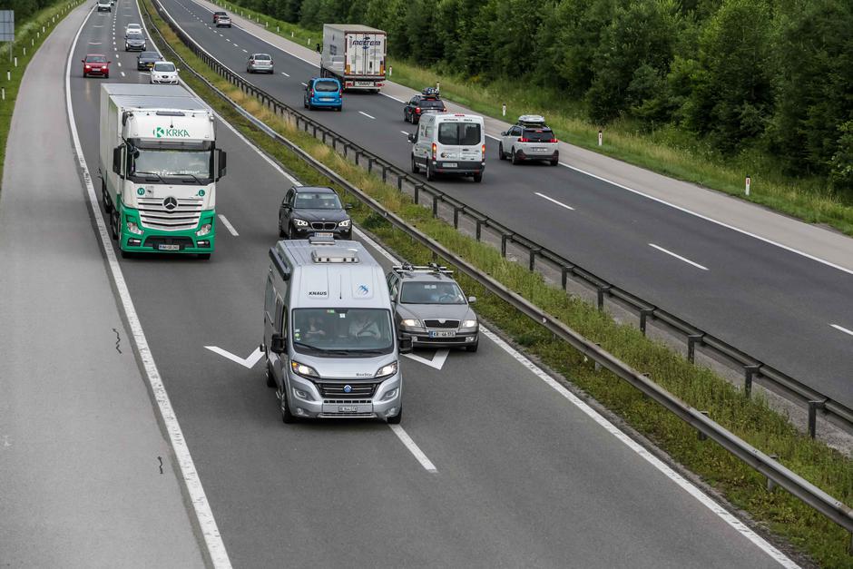 oznake na avtocesti | Avtor: Saša Despot