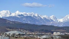 panorama: Stožice, Črnuče, Alpe