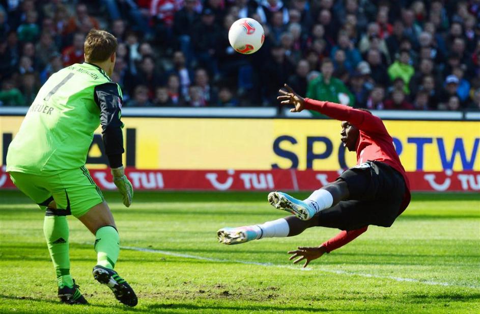 Neuer Diouf Hannover Bayern Bundesliga Nemčija liga prvenstvo