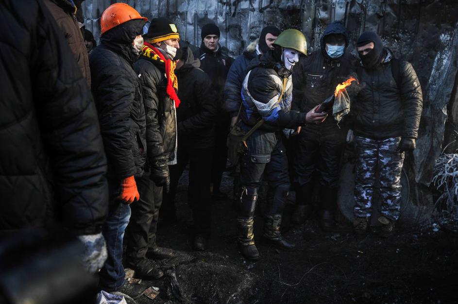 Ukrajina Kijev protesti molotovka