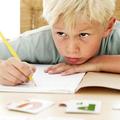 Pisava otrok z disleksijo je pogosto velika, grda in neenakomerna, zaradi česar 
