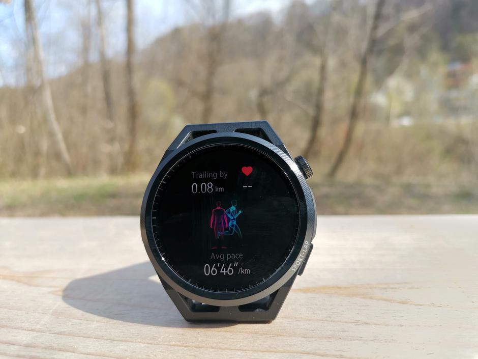 ura Huawei GT Runner | Avtor: David  Jug