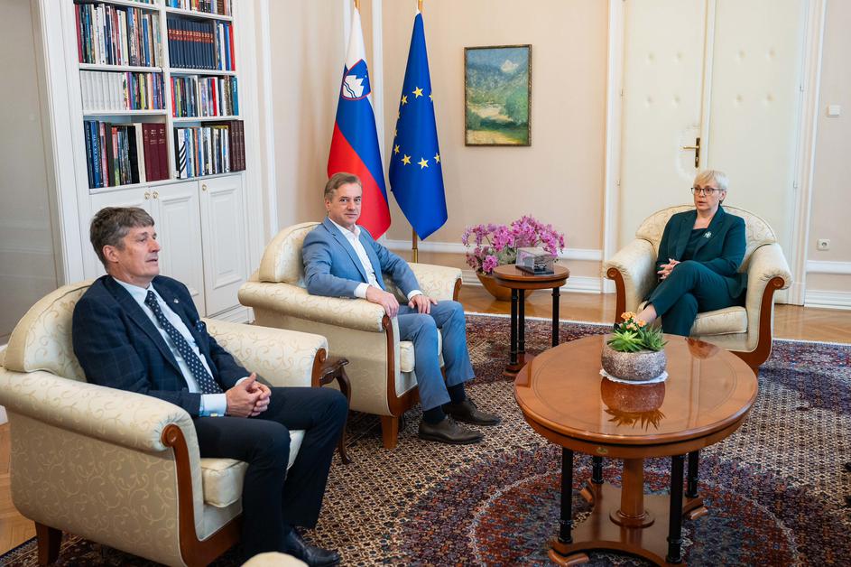 posvetovanje mandatar predsednica Nataša Pirc Musar janez janša robert golob robert sajovic cigler kralj