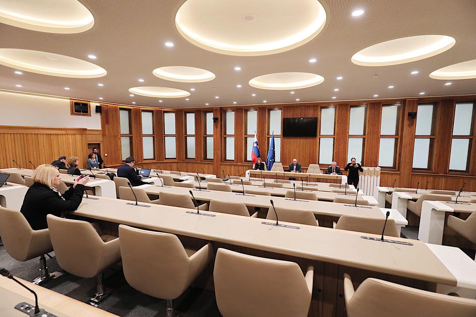 izjava vlade RS Bojana Beović Janez Janša Tomaž Gantar