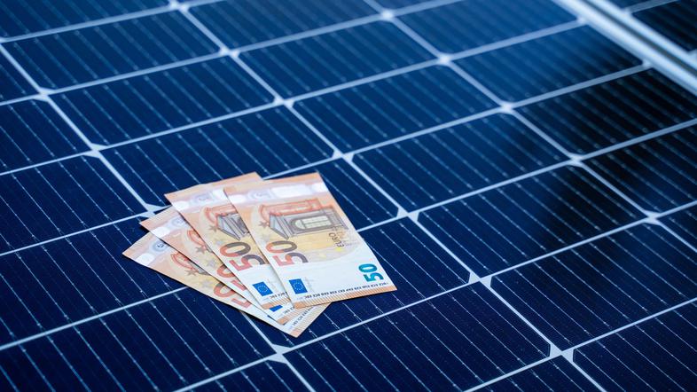 sončna elektrana, denar