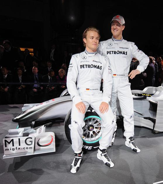 Mercedes 2010 predstavitev Schumacher Rosberg