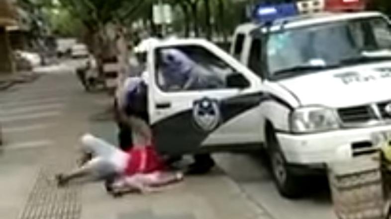 policijsko nasilje Šanghaj