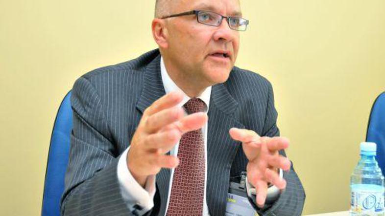 Wiitakorpi je še prejšnji teden kot šef Patrie odgovarjal na vprašanja Žurnala24