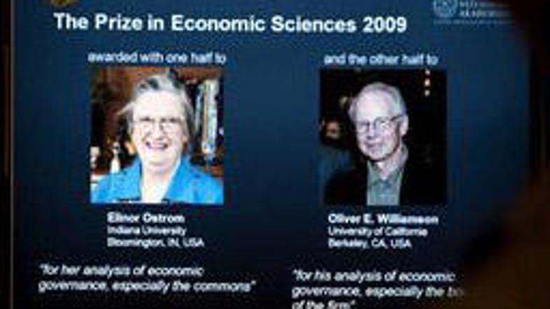 Elinor Ostrom in Oliver Williamson sta letošnja najbolj uspešna ekonomista.