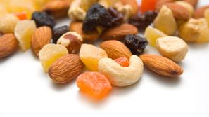 oreščki, suho sadje