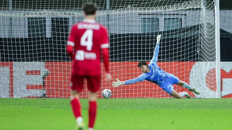 moški pokal slovenije nk brinje - nk aluminij
