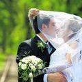 Število zakonskih zvez je v zadnjih treh desetletjih stmro padlo, naraslo pa je 
