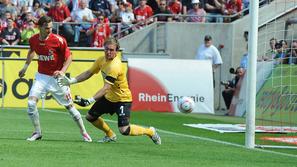 Milivoje Novaković je bil razpoložen, dosegel je gol, a s Kölnom izgubil. (Foto: