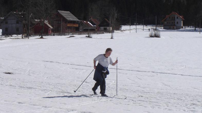 Tekaške proge so bile že urejene, a so se zaradi odjuge stopile. (Foto: Polona P