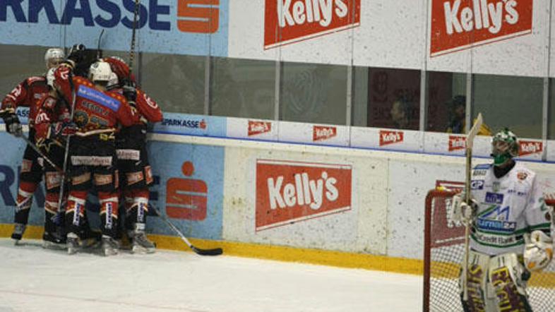 Jesenice so s sanjsko drugo tretjino osvojile prvo bitko.