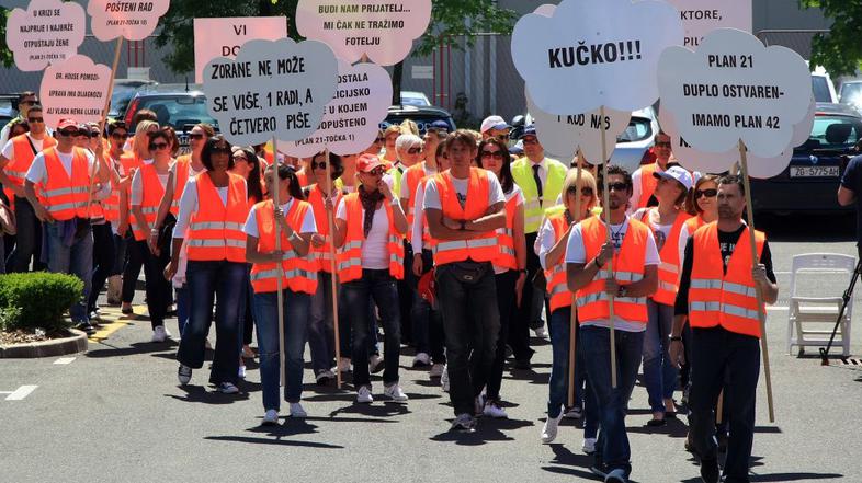 stavka, piloti, stevardese