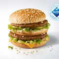 Big Mac, najslavnejši burger na svetu, v McDonald'sovih restavracijah po Sloveniji stane le 2,40 evra.