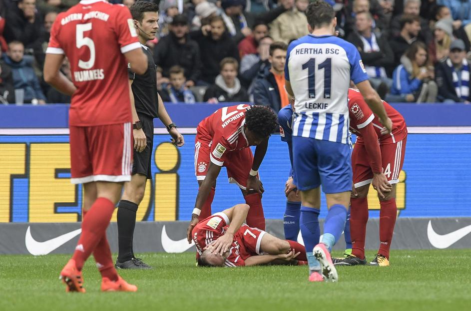 Franck Ribery si je poškodoval koleno