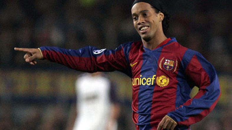Ronaldinho se je z Milanom že dogovoril za prestop.