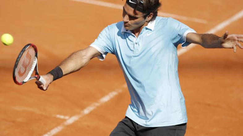 Roger Federer je svojo prvo nalogo v Hamburgu opravil z odliko.