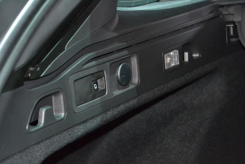 Opel insignia | Avtor: Gregor Prebil