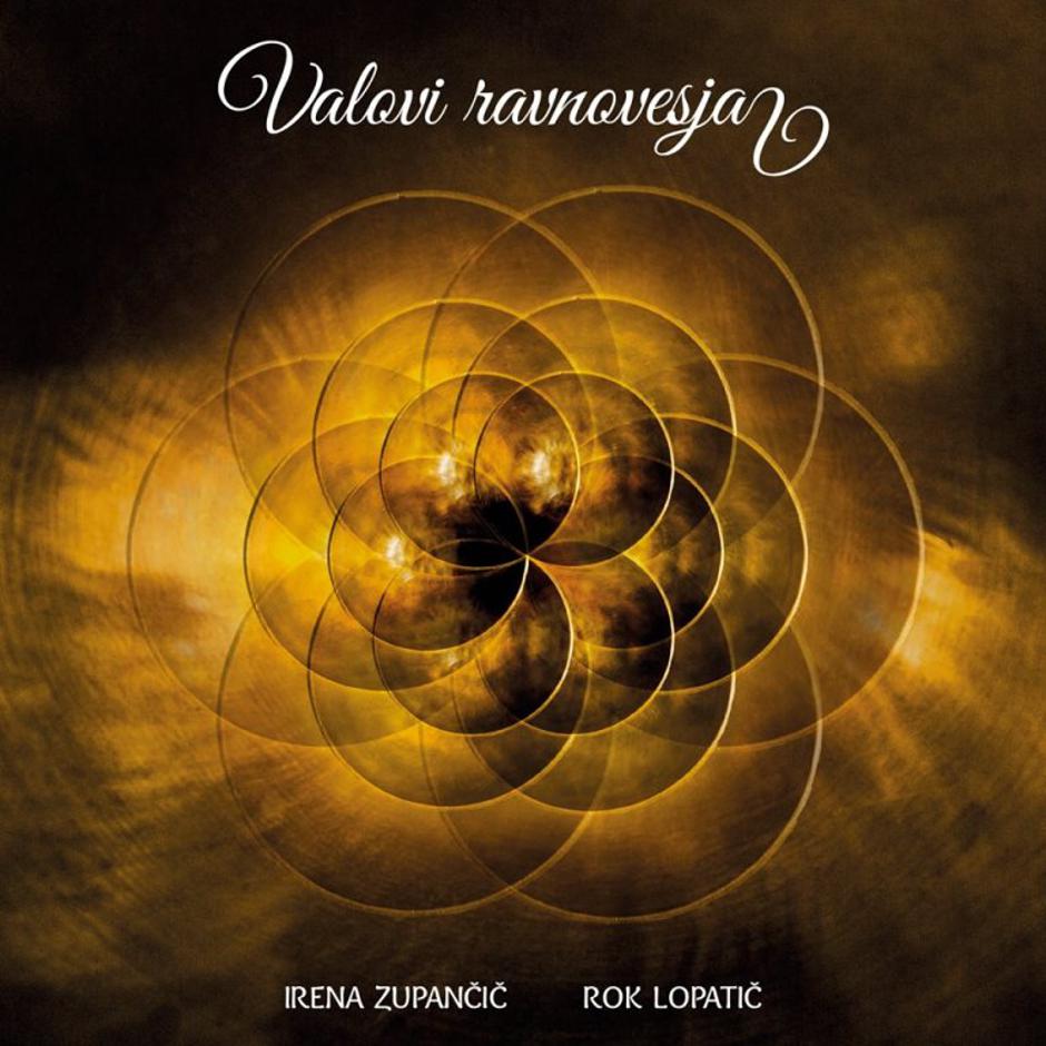 Valovi ravnovesja | Avtor: Andreja Cilenšek