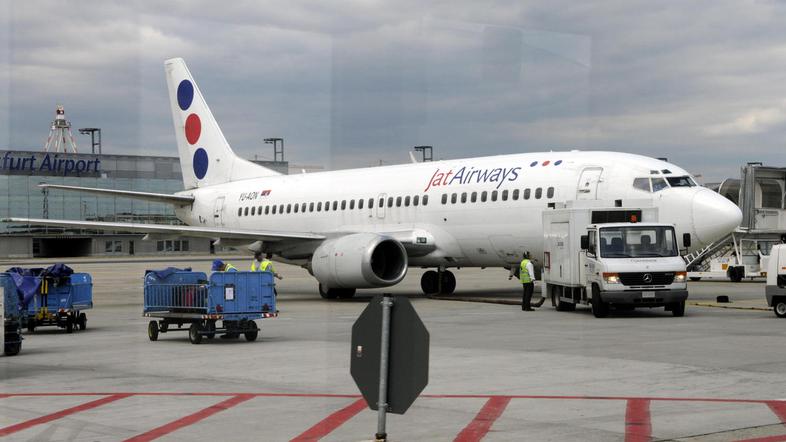 Jatu je med letom odtrgalo del. (Foto: EPA)