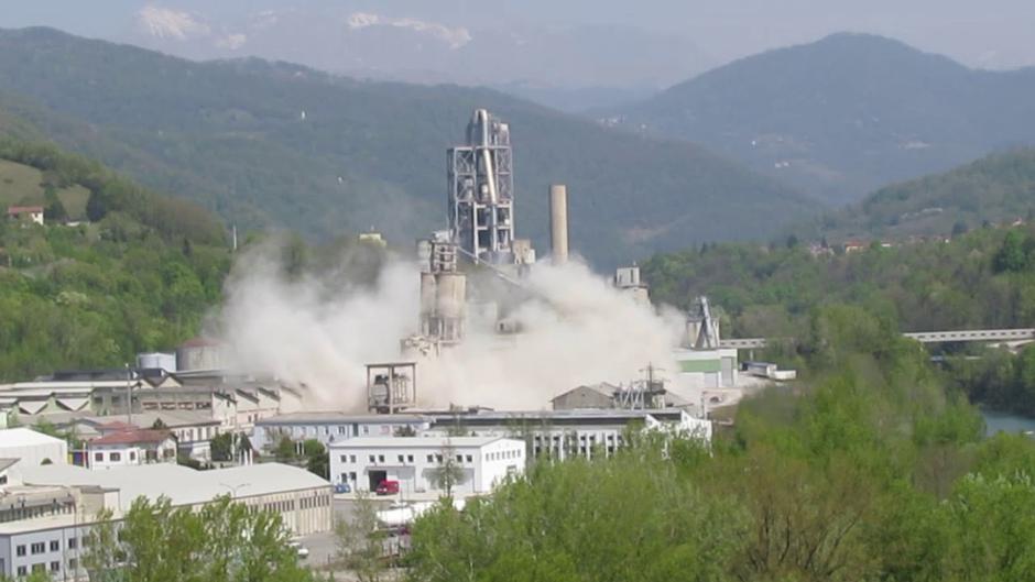 Salonit Anhovo | Avtor: Reševalni pas/Twitter