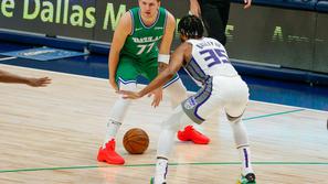 Luka Dončić Marvin Bagley III Mavs Kings