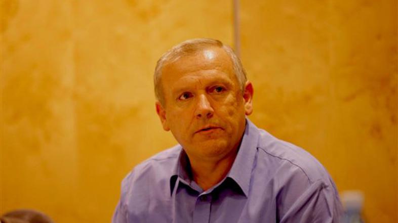 Poleg Škoberneta in Ramiča naj bi policija pridržala tudi Marjana Salobirja, dir