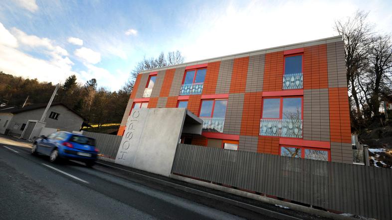 Hišo hospica, ki bo lahko sprejela devet ljudi naenkrat, bo treba še opremiti, z