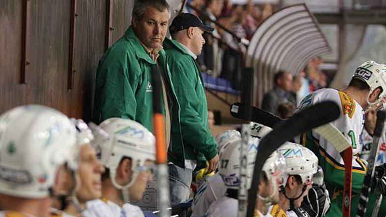 Ildar Rahmatuljin se je z Olimpijine klopi preselil k mariborskemu Stavbarju.